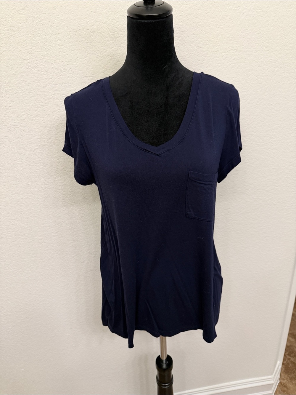 Cable & Gauge Navy V-Neck Pocket Short Sleeve Tee